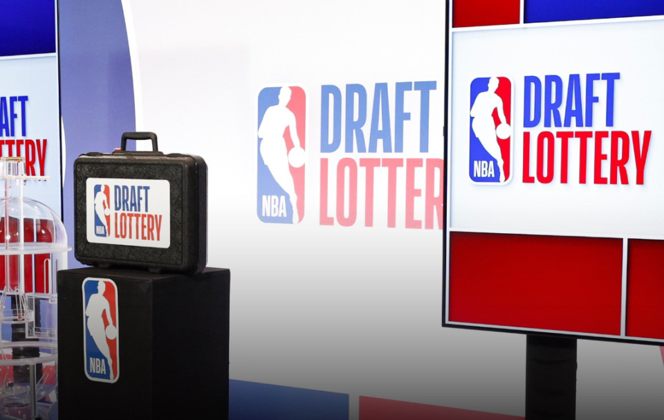 九游娱乐登录入口-29票赞成1票反对！NBA正式通过乐透抽签新规 明年起试行三届选秀